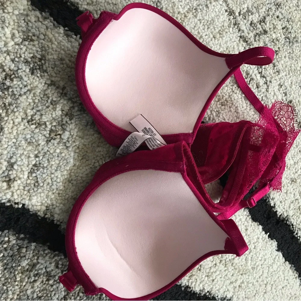 💙Victoria’s Secrets Racerback Bra